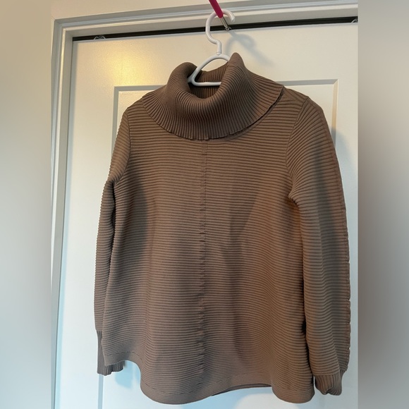 Cyrus Brown Pattern long neck sweater - Picture 2 of 7